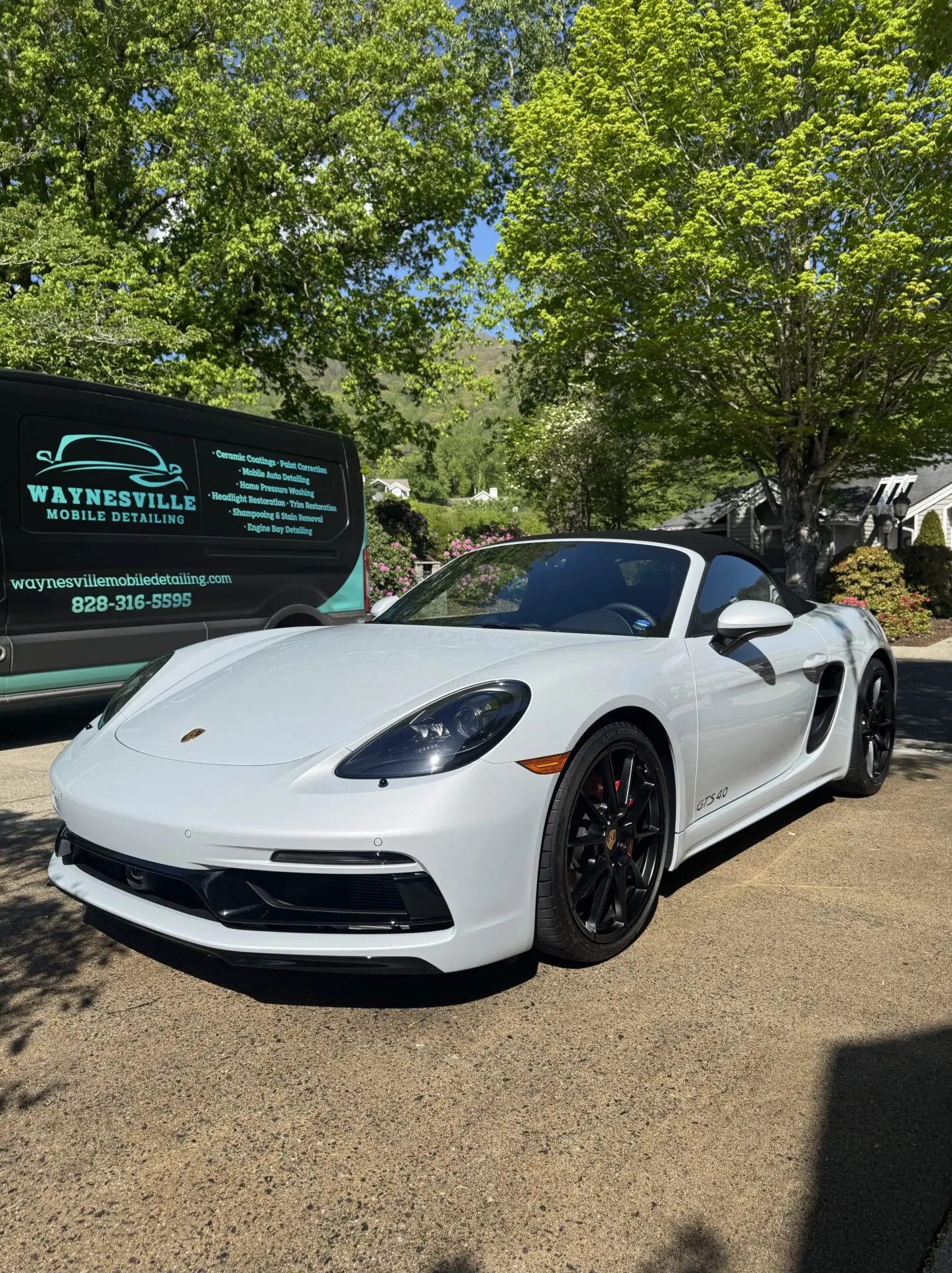 White Porsche pictured on the original website